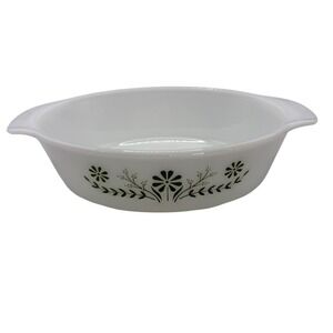 Vtg Milk Glass Baking Dish Made in USA Oven Safe White Round Casserole 8.5"x3"